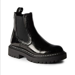 Effie Chelsea Boots